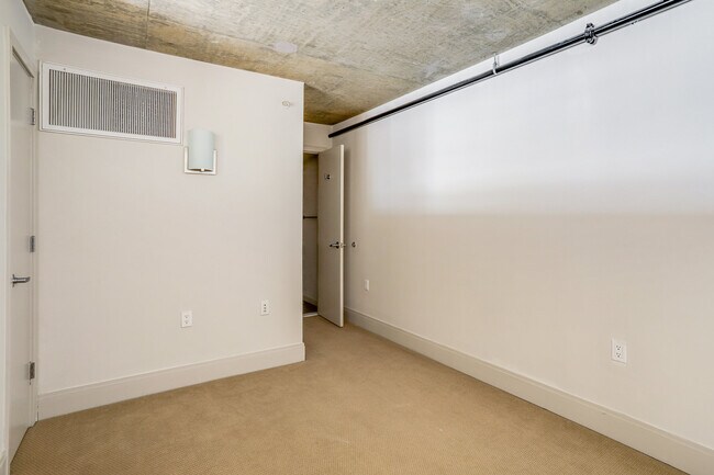 Building Photo - 929 Florida Ave NW