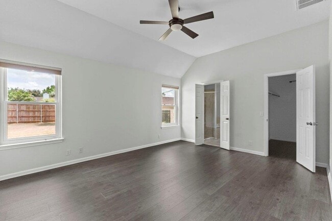 Building Photo - 13213 Villa Park Dr