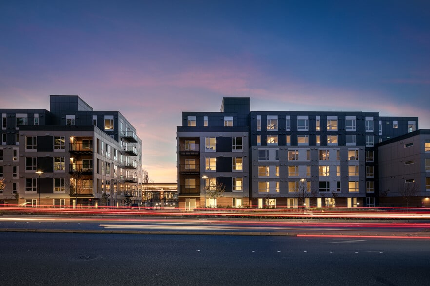 Hyde Square apartments — community photo - Hyde Square