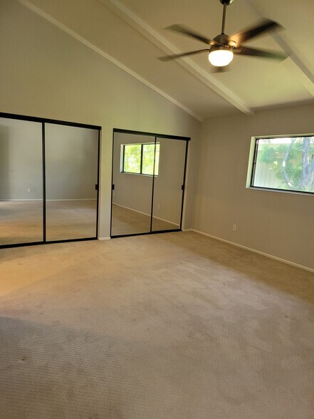 Building Photo - 130 S Waterwheel Way