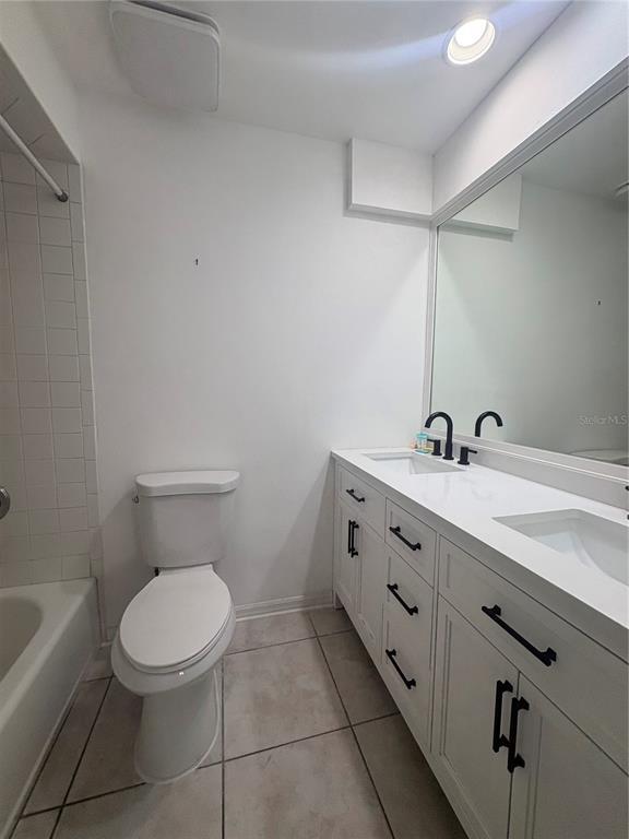 Building Photo - 4906 W San Rafael St