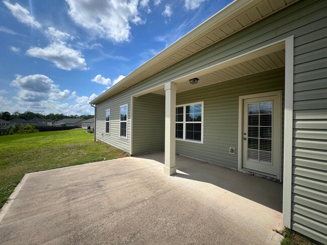 Building Photo - 4017 Pensacola Way