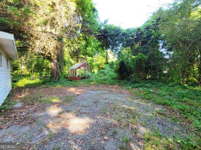 Building Photo - 210 Highland Dr