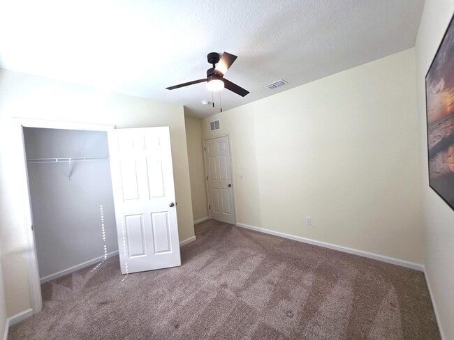 Building Photo - 6580 Canterbridge Dr