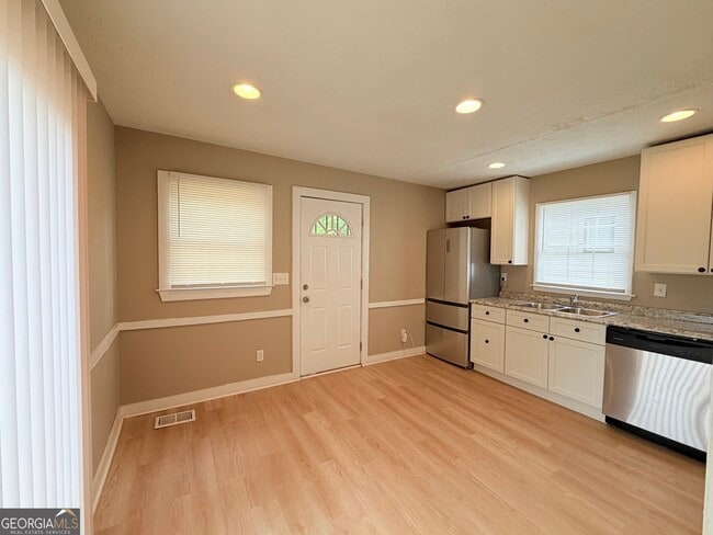 Building Photo - 1545 Orlando St SW