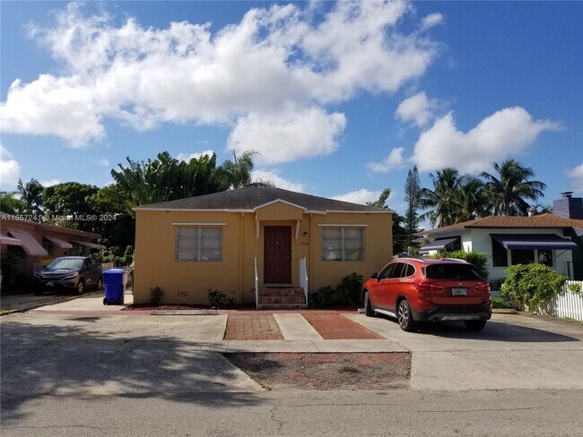 Building Photo - 2526 Taylor St