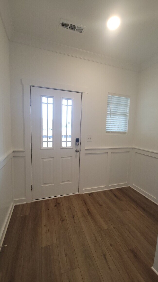 Building Photo - Section 8 Welcome, New Build!!!  "Charming Huntsville Home: 3-Bedroom, 2.5-Bath Gem with Granite ...