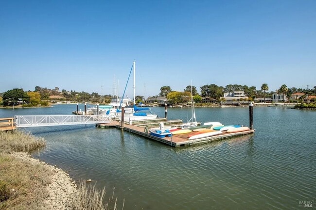 Building Photo - 39 Porto Bello Dr