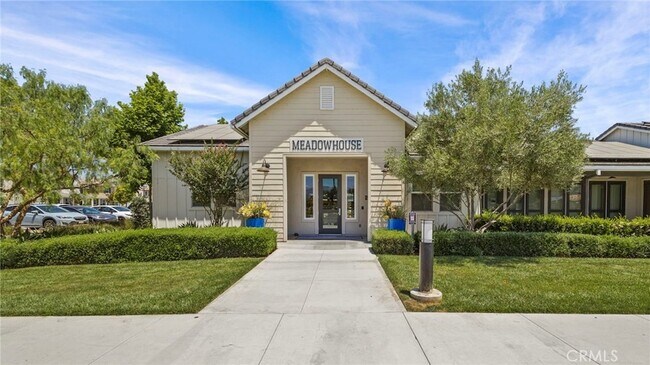 Building Photo - 16282 Meadowhouse Ave