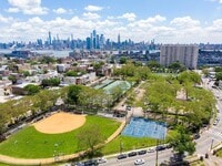 Building Photo - 605 New York Ave