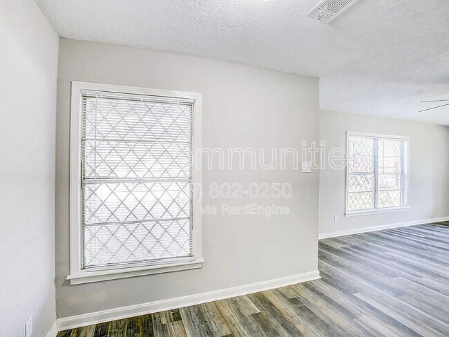 Building Photo - 1118 Madison Ave