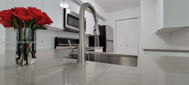 Building Photo - 12124 St.Andrews Pl