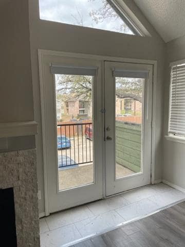 Building Photo - 9831 W Walnut St