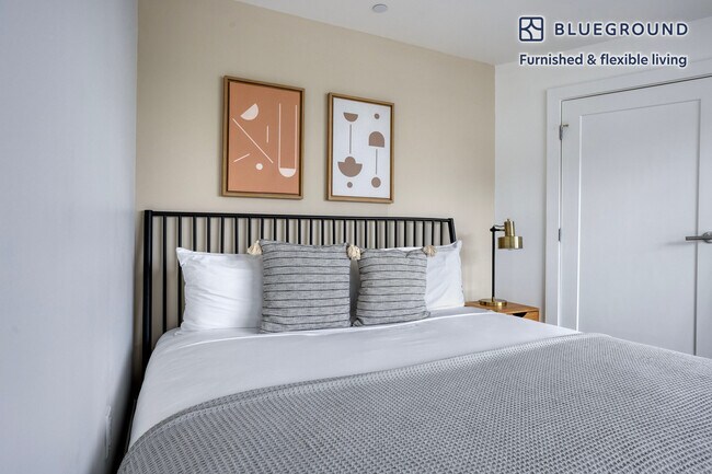 Building Photo - 771 Beacon St