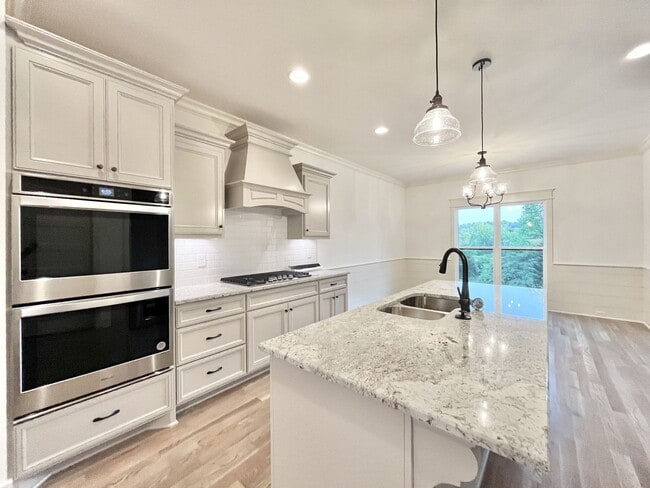 Building Photo - Luxury Living in Wilson County