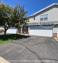 Building Photo - 3BR, 2BA Townhome for Rent in Zimmerman