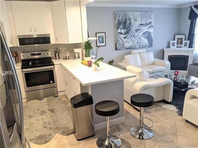 Building Photo - 265 Preston Way