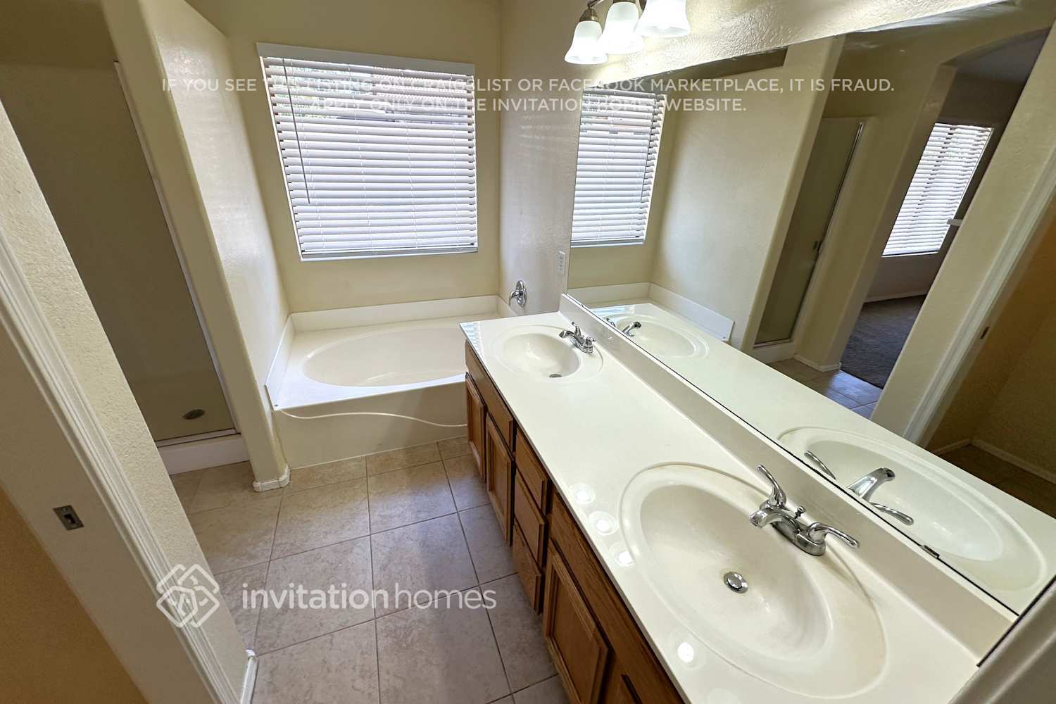 Building Photo - 775 S Lanus Dr