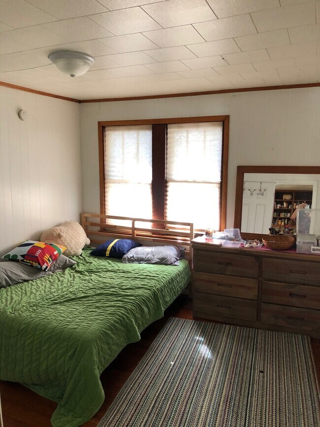 Building Photo - Available August 2026;  Monthly rent $1,50...