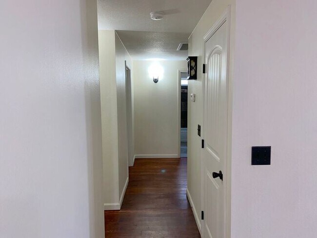 Building Photo - Sparks Single Story Home - 4 Bedrooms (Reed HS, Mendive MS, Whitehead ES)