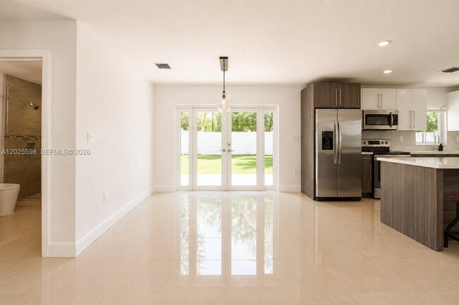 Building Photo - 9421 SW 150th St