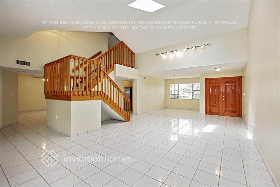 Building Photo - 15155 NW 88th Ct