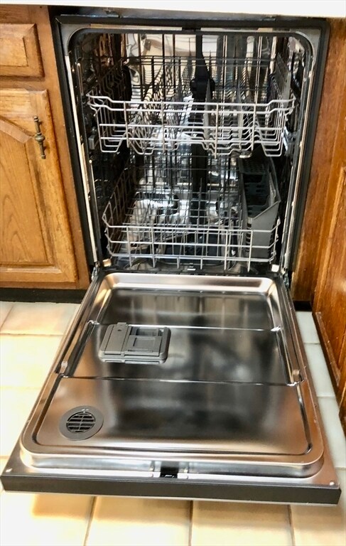 Building Photo - 98 Apache Way