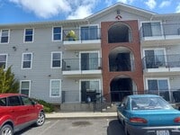 Building Photo - Prime WSU Location