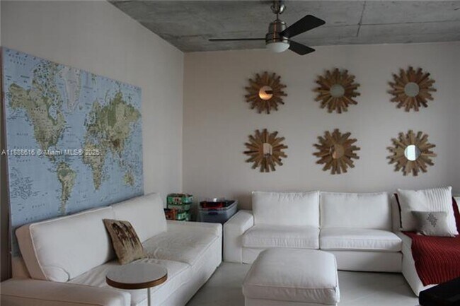 Building Photo - 690 SW 1st Ct