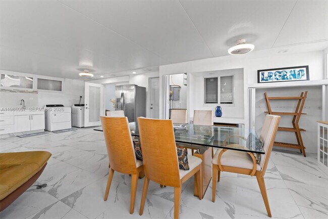 Building Photo - 14109 SW 55th St