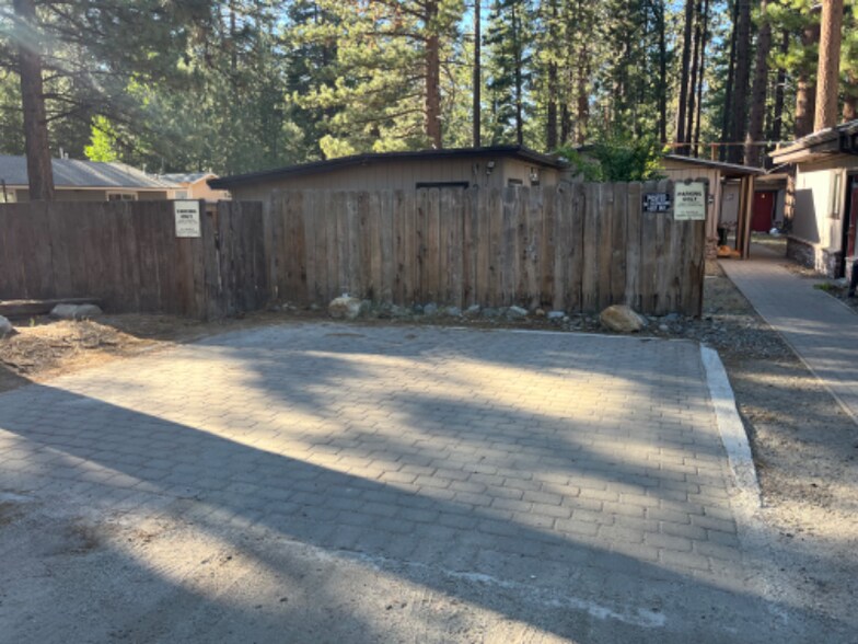 Building Photo - 2975 Sacramento Ave