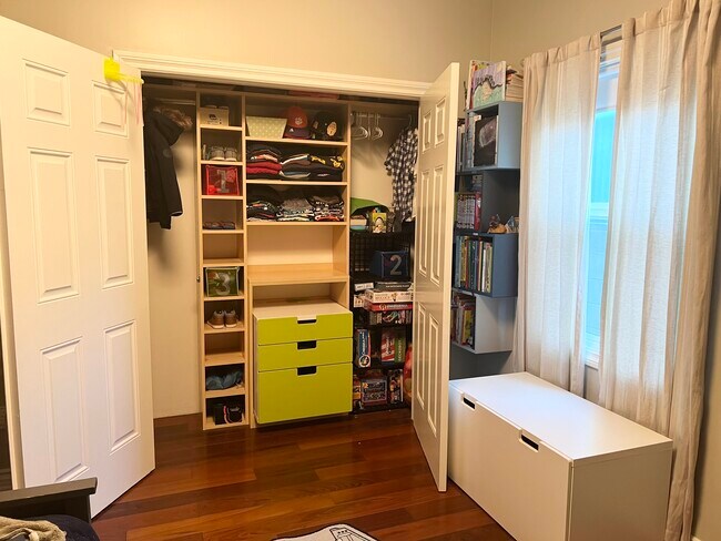 Built-in closets/shelves - 6947 Jellico Ave