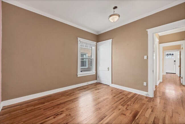 Building Photo - Stunning Craftsman Home in the Heart of Denver!