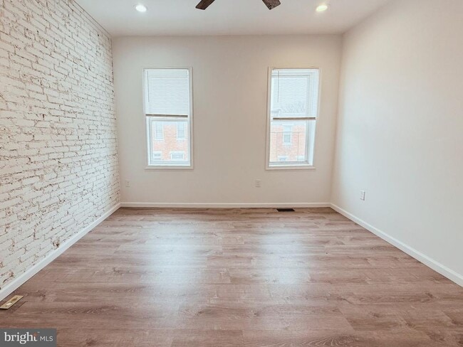 Building Photo - 2142 Penrose Ave