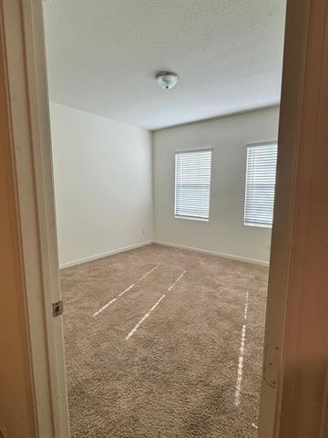 Building Photo - 2417 Silver Leaf Ln