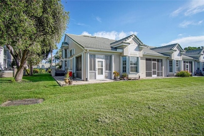 Building Photo - 1687 SW Harbour Isles Cir