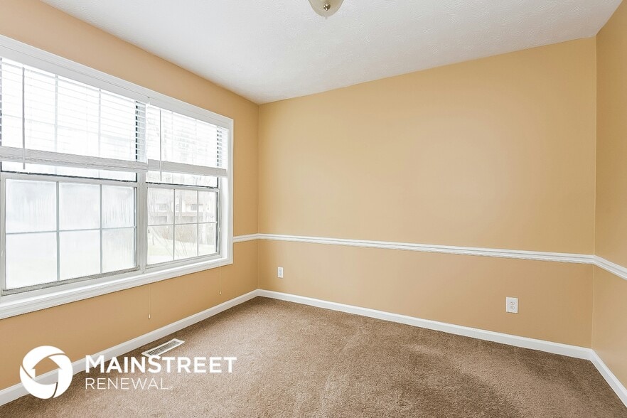 Building Photo - 4372 Lakeside Hills Way NE