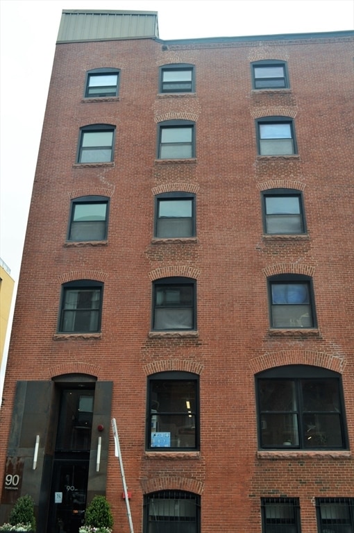 Building Photo - 90 Wareham St