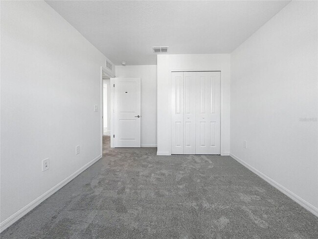 Building Photo - 17600 Shirewood Wy