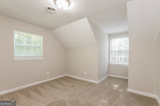 Building Photo - 4123 Hazel Nut Dr