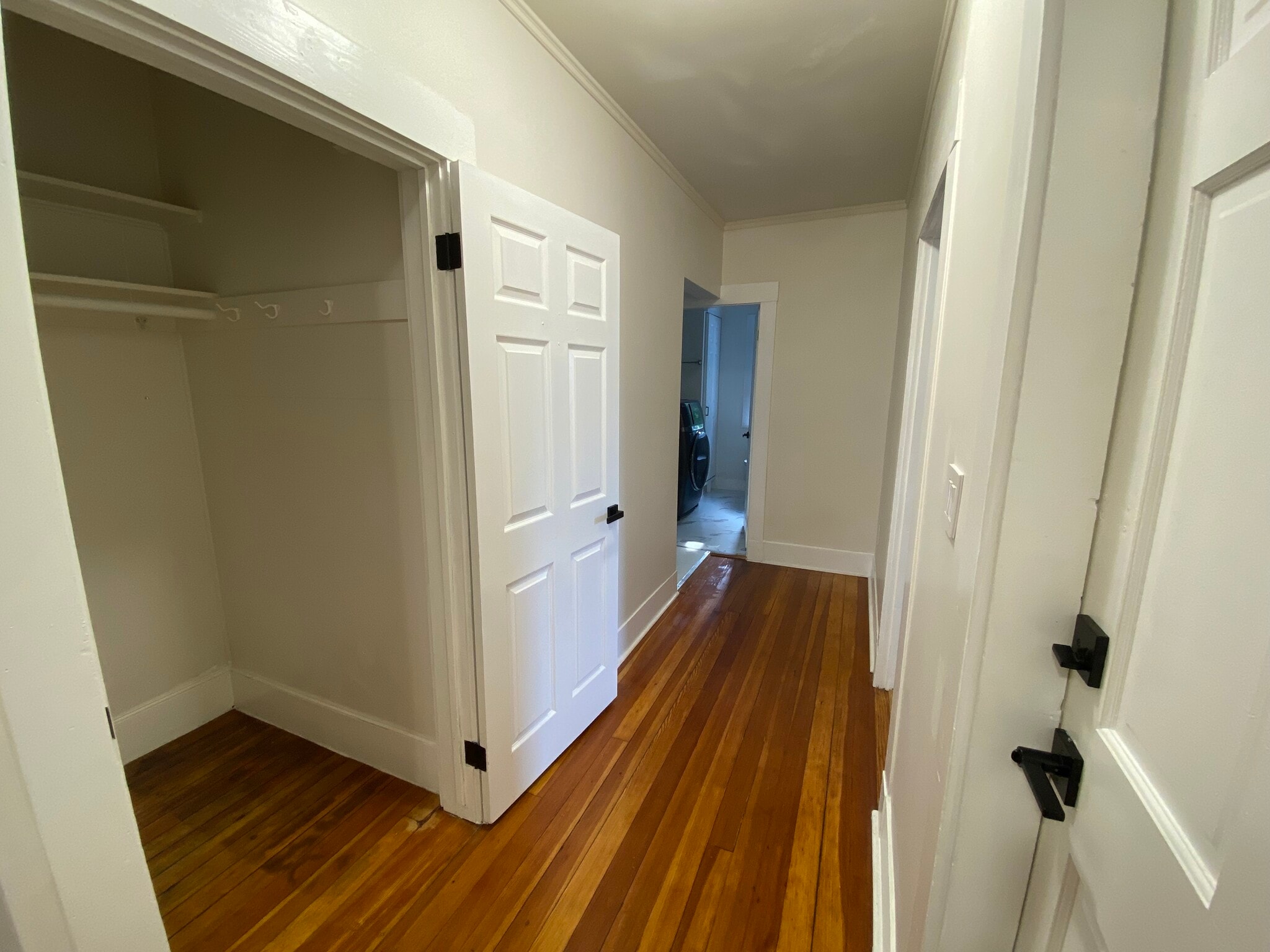 Building Photo - 17 Linden Pl