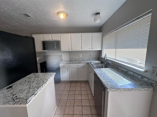 Building Photo - 9210 Goodmeadow Dr