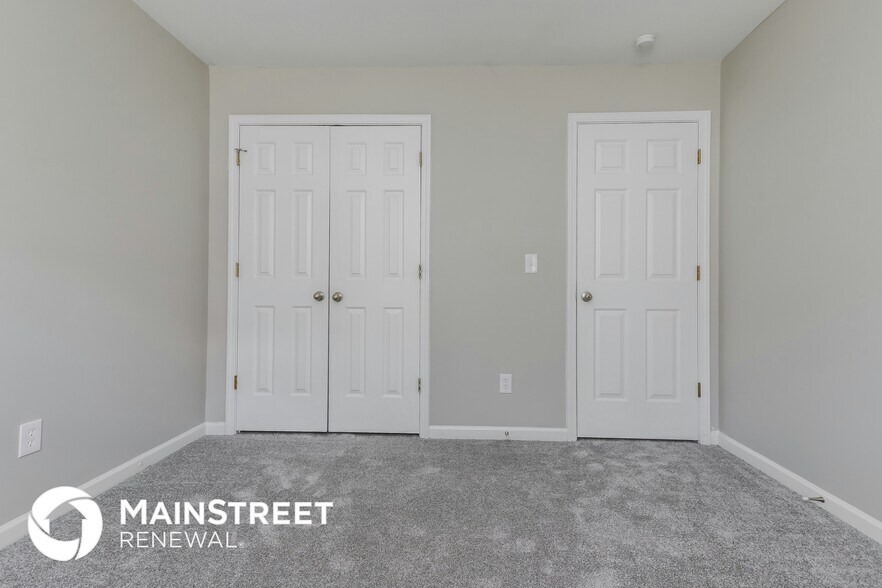 Building Photo - 5035 Michael Jay St