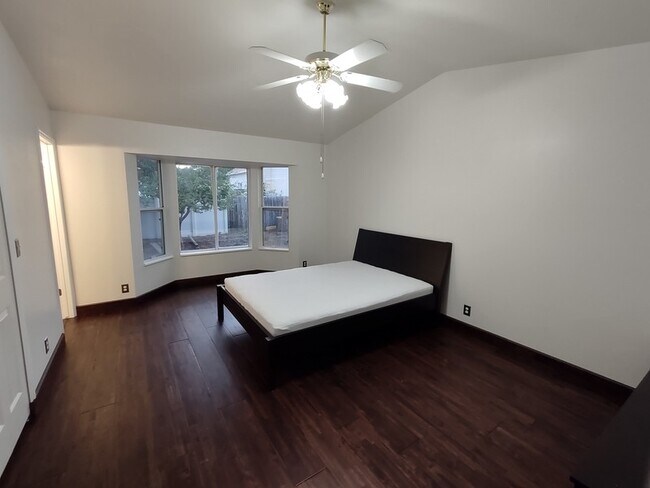 Building Photo - 8308 S 1890 W