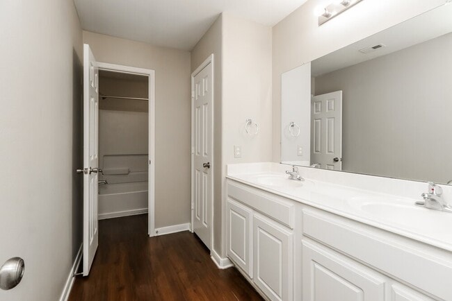 Building Photo - 29050 Village Creek Loop