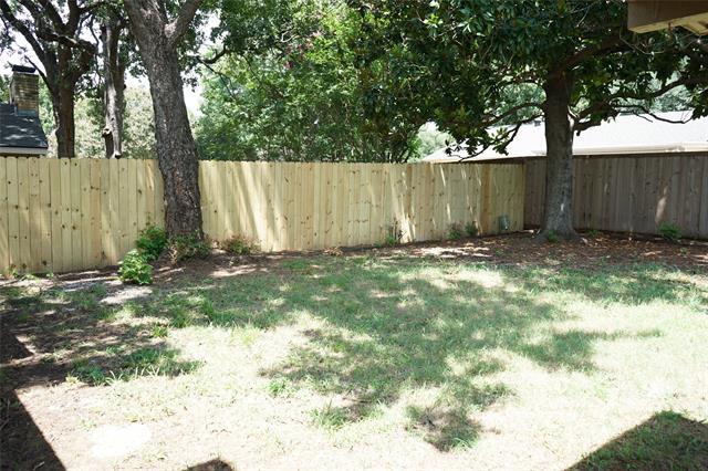 Building Photo - 3905 Glenbrook Dr