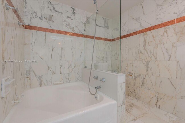 Building Photo - 5255 Collins Ave