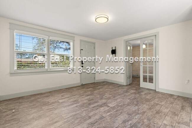 Building Photo - Private Yard Living with Recent Upgrades in Central Tampa