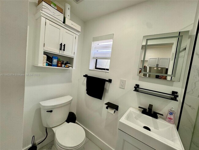Building Photo - 1309 NW 55th Terrace
