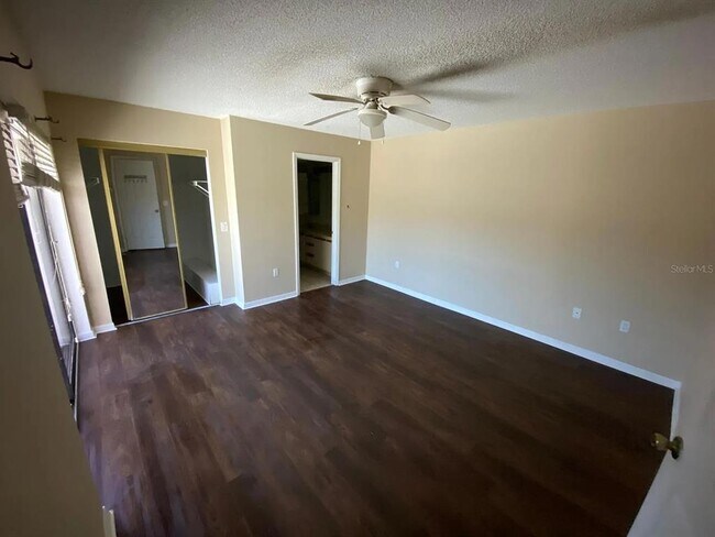 Building Photo - 2949 Poplar Ave